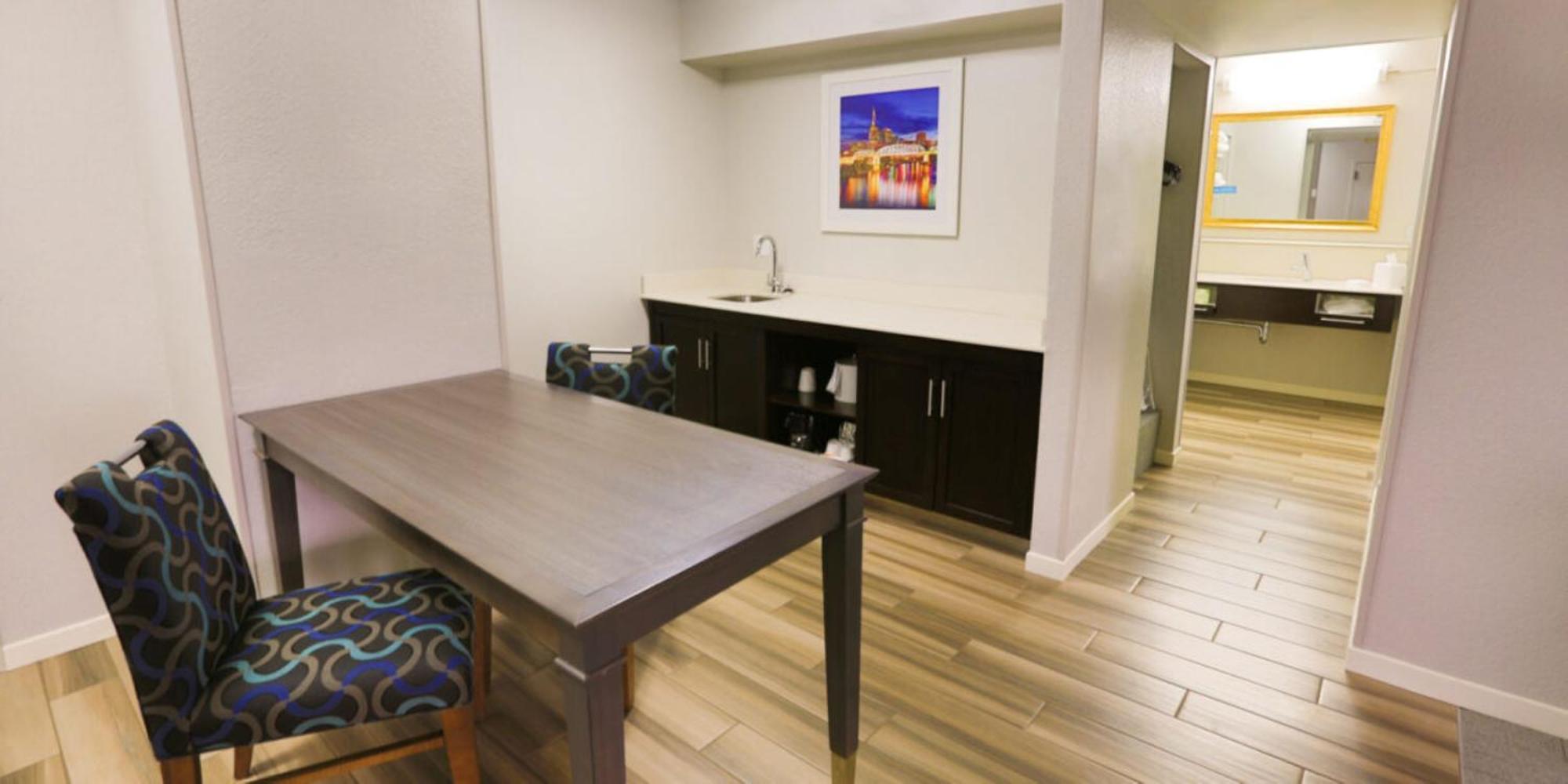 Hampton Inn & Suites Nashville-Airport Esterno foto